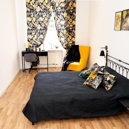 Charming Apartments In The Heart Of Lviv - Valova, Nasypna Str Luaran gambar