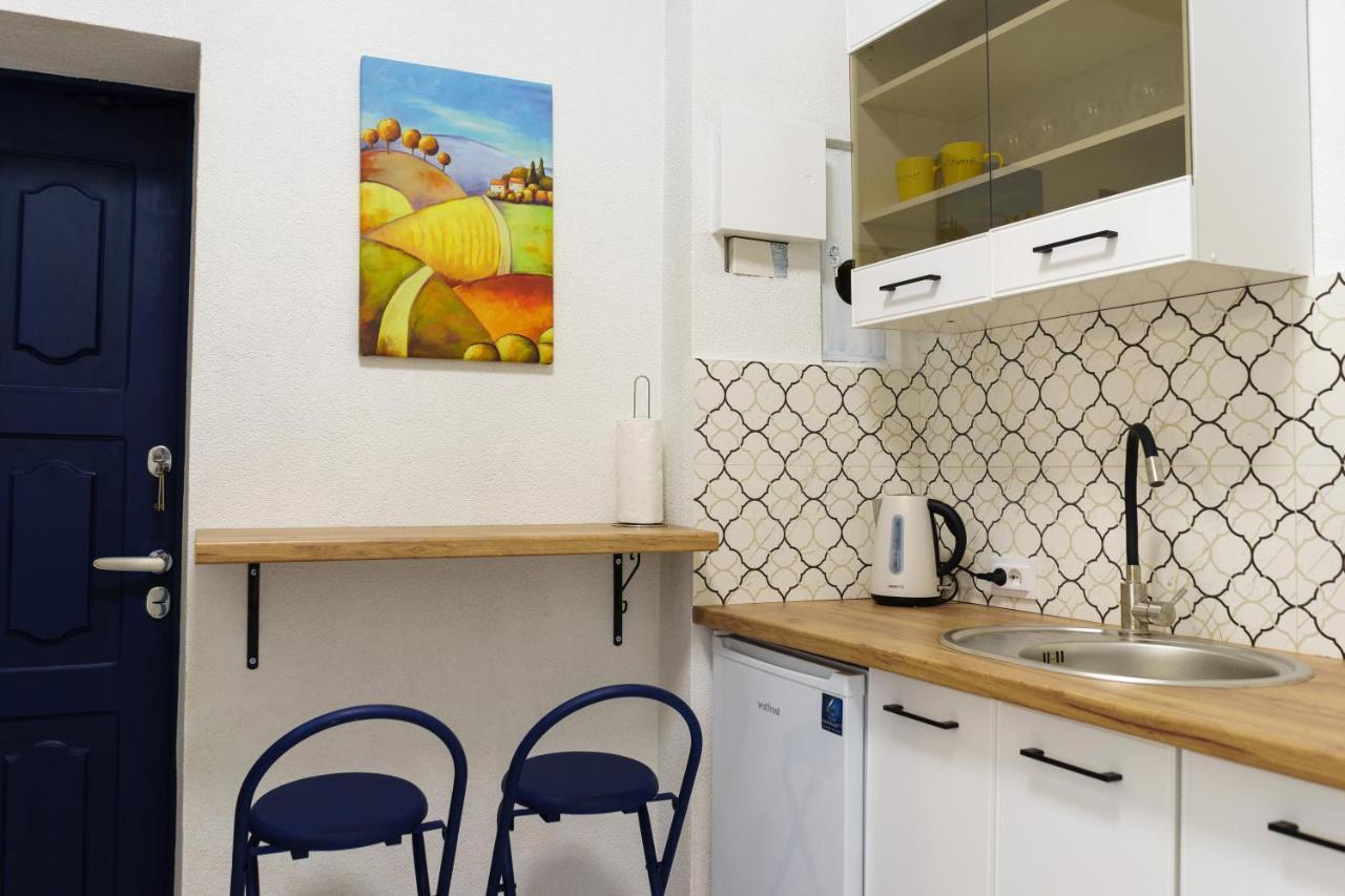 Charming Apartments In The Heart Of Lviv - Valova, Nasypna Str Luaran gambar