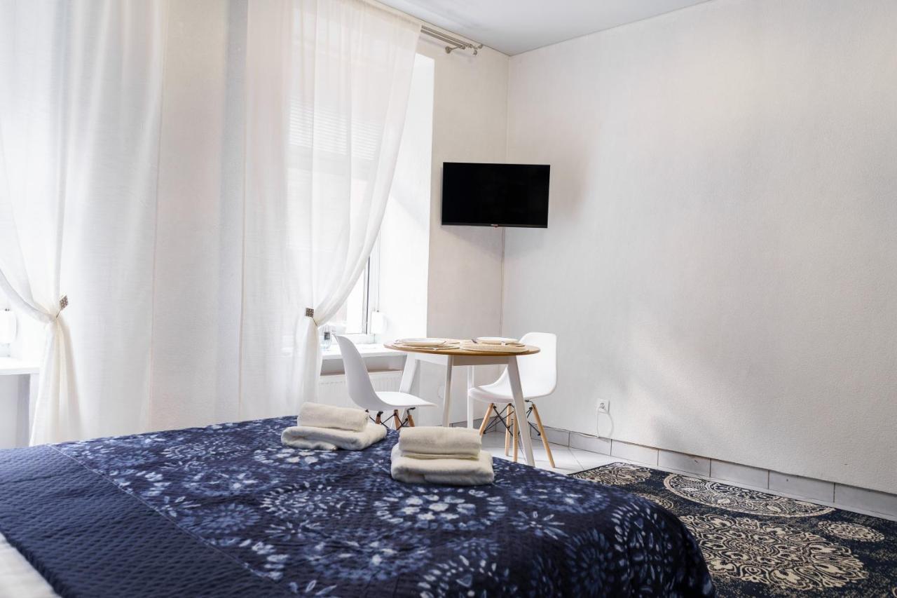 Charming Apartments In The Heart Of Lviv - Valova, Nasypna Str Luaran gambar