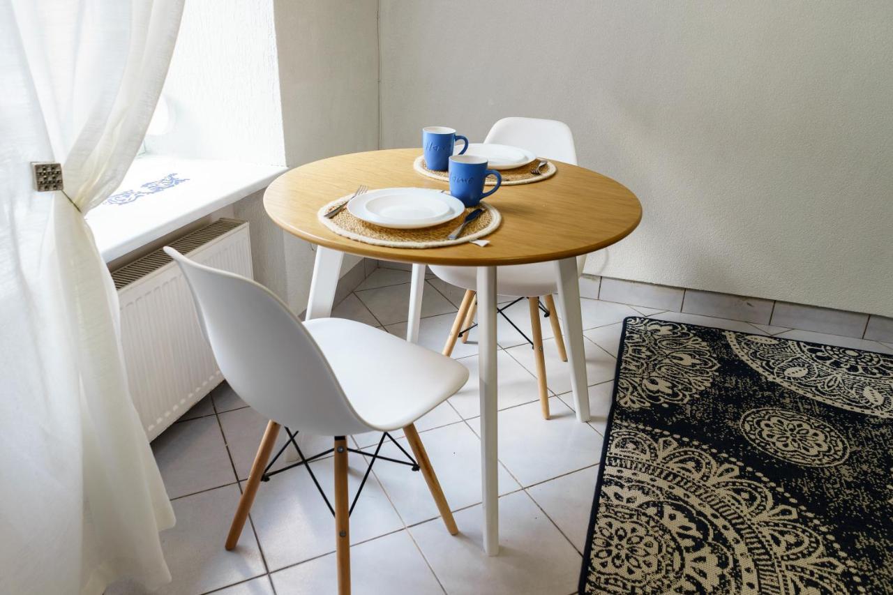 Charming Apartments In The Heart Of Lviv - Valova, Nasypna Str Luaran gambar