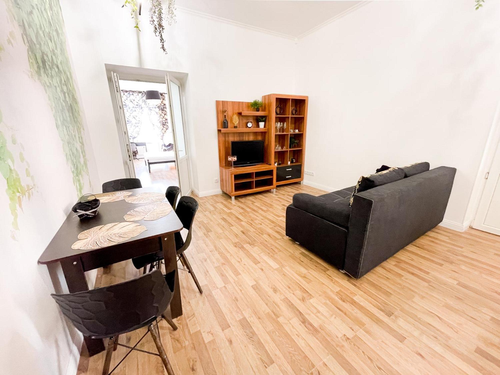 Charming Apartments In The Heart Of Lviv - Valova, Nasypna Str Luaran gambar