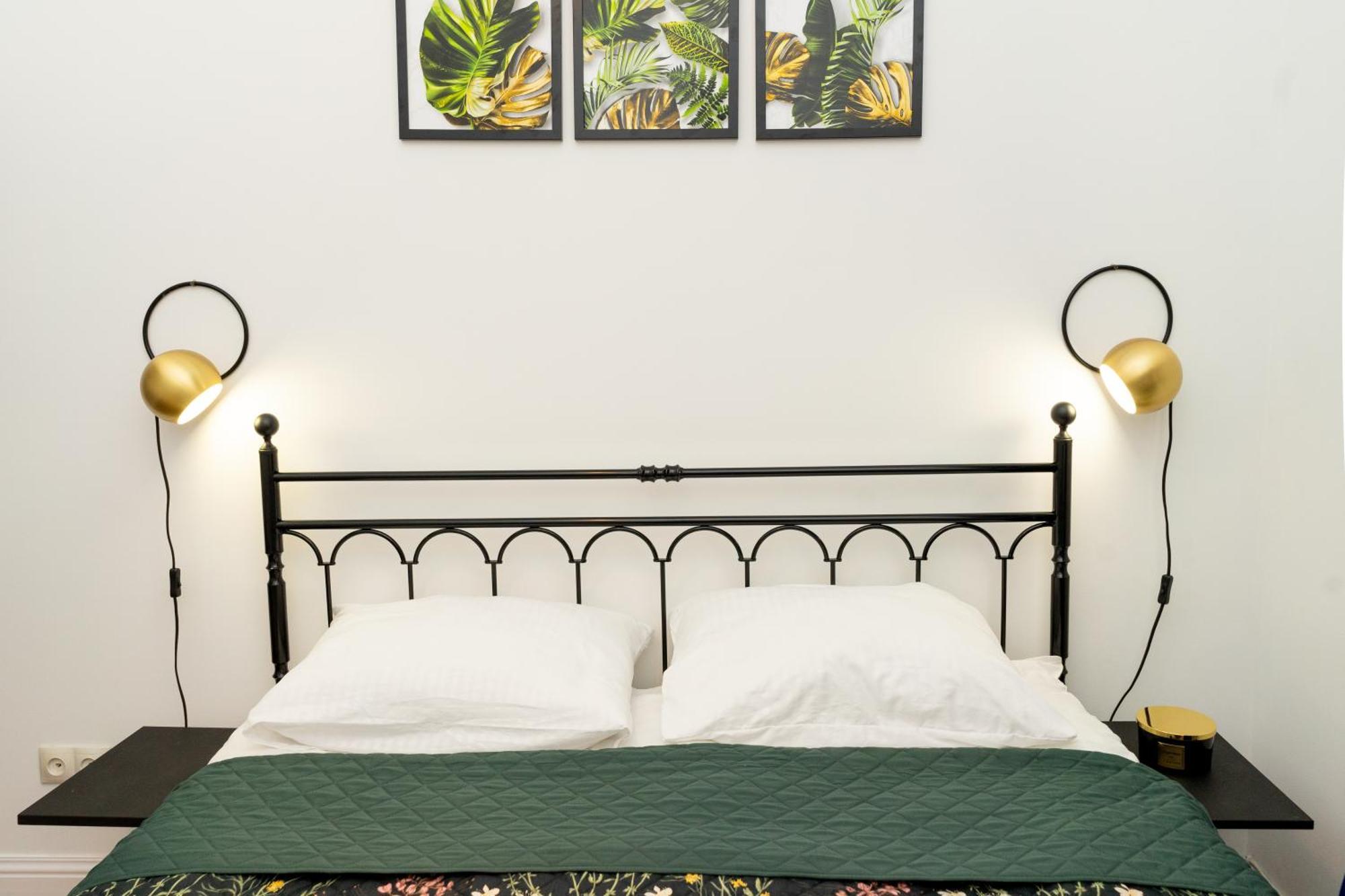 Charming Apartments In The Heart Of Lviv - Valova, Nasypna Str Luaran gambar