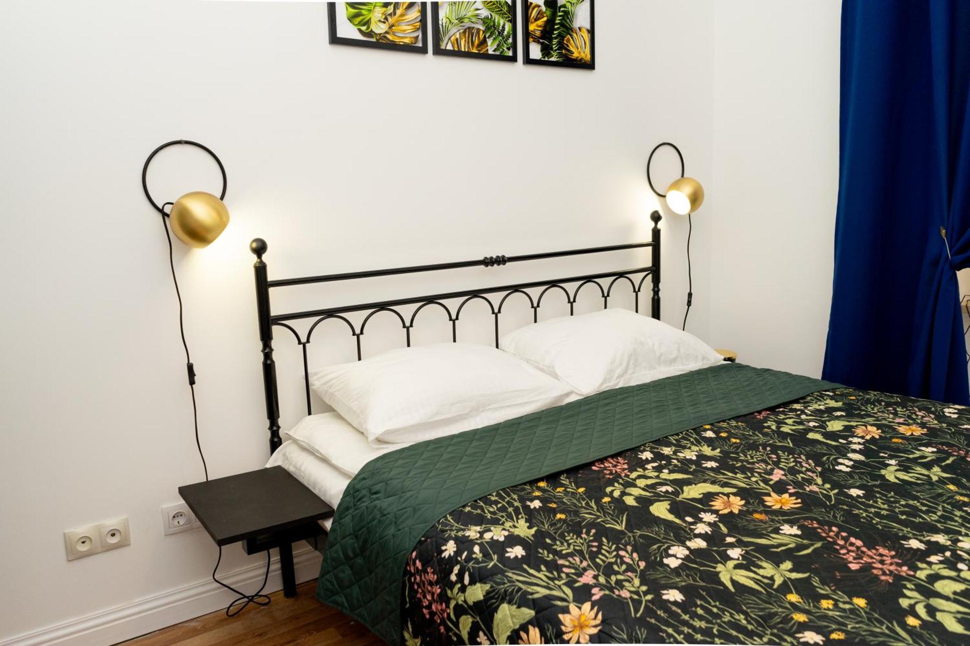 Charming Apartments In The Heart Of Lviv - Valova, Nasypna Str Luaran gambar