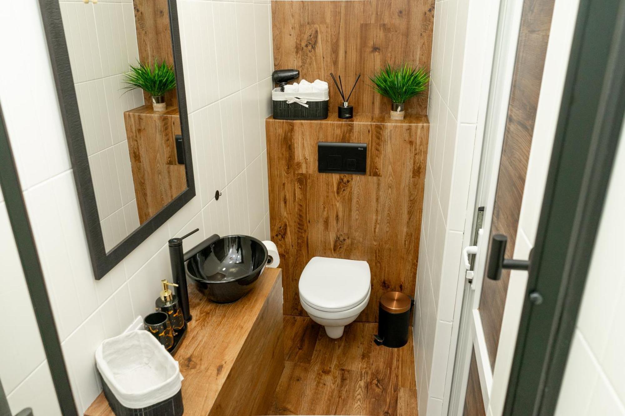Charming Apartments In The Heart Of Lviv - Valova, Nasypna Str Luaran gambar